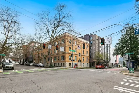 7 Harrison Street Seattle WA 98109