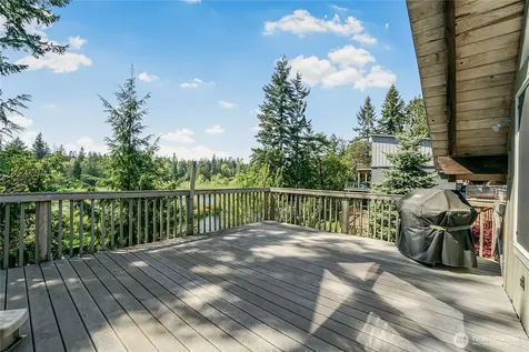 1819 Lake Drive Camano Island WA 98282