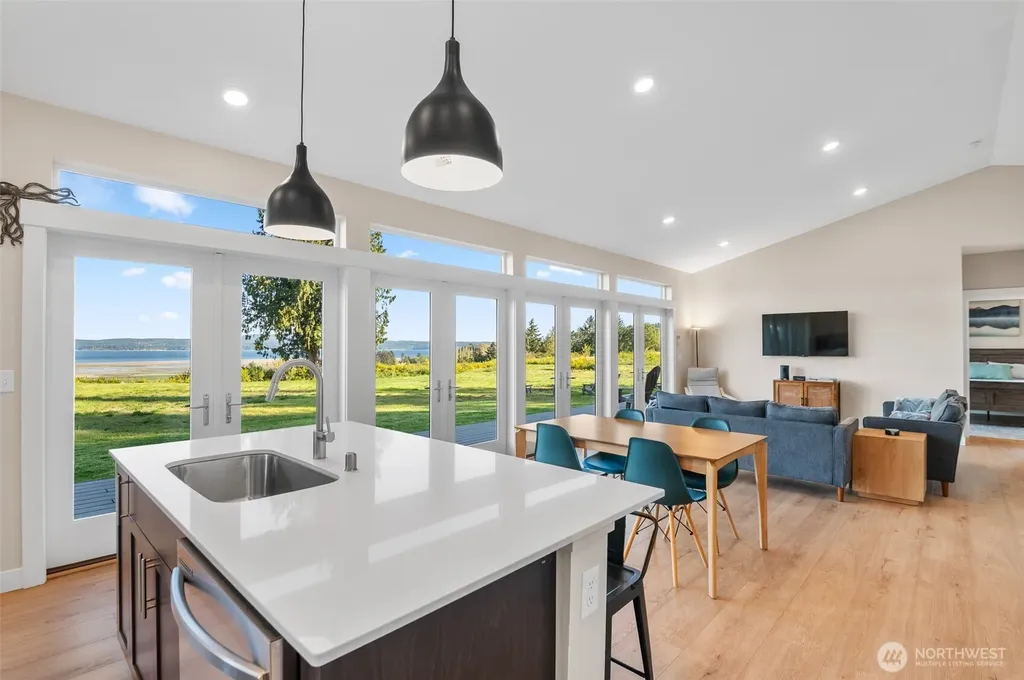 346 Buena Vista Way Brinnon WA 98320