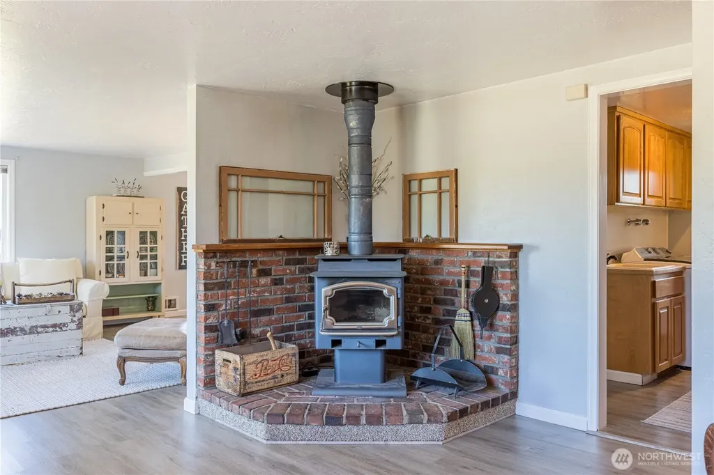 31 Brueckner Road Sequim WA 98382