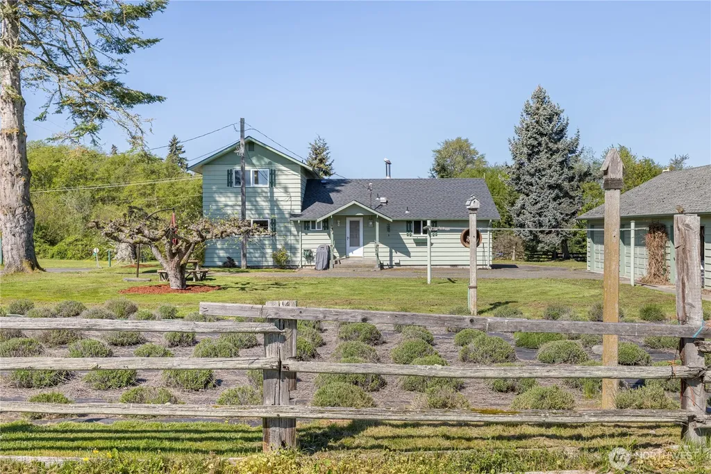 31 Brueckner Road Sequim WA 98382