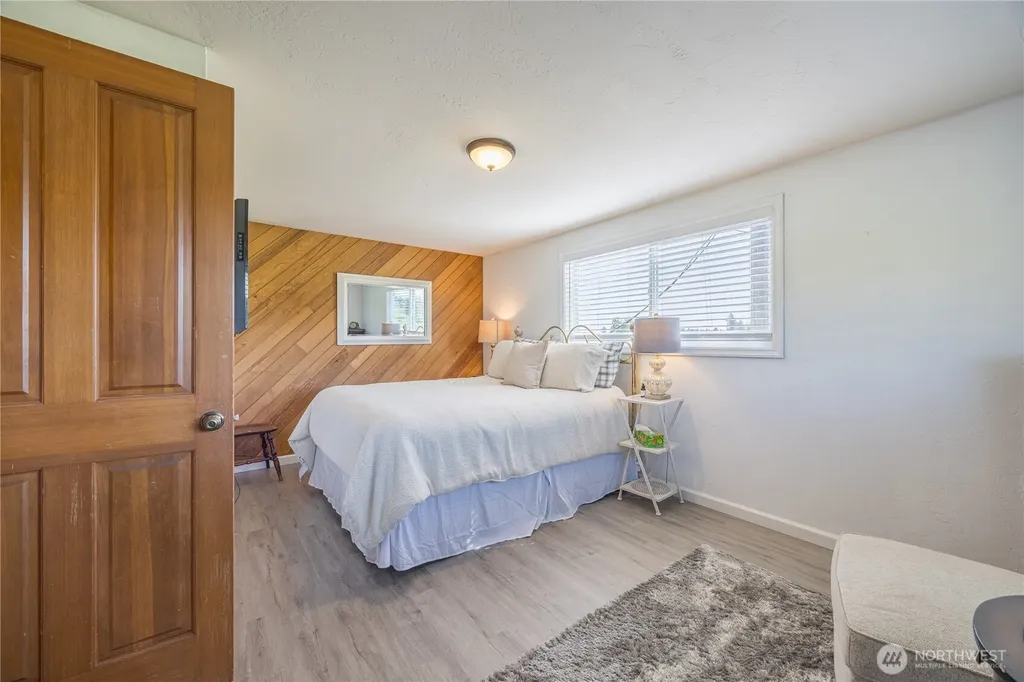 31 Brueckner Road Sequim WA 98382