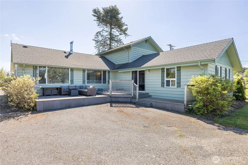 31 Brueckner Road Sequim WA 98382