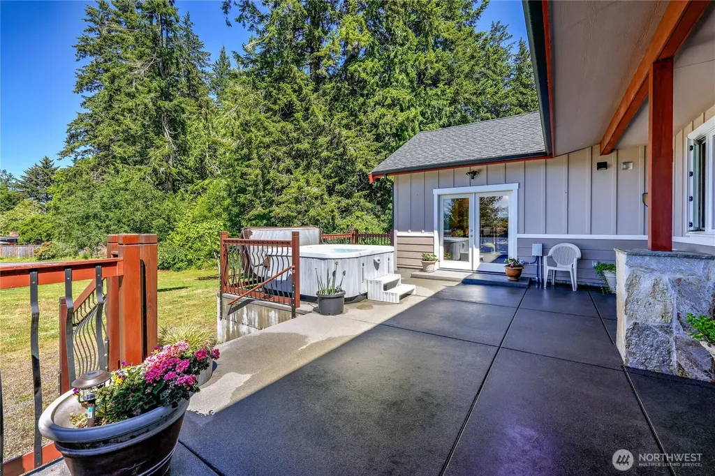 1490 NE Hudson Ave Avenue Poulsbo WA 98370