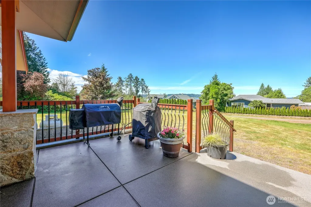 1490 NE Hudson Ave Avenue Poulsbo WA 98370