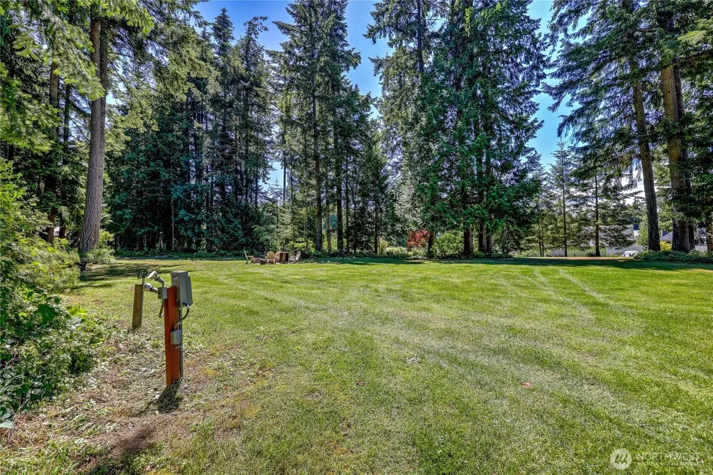1490 NE Hudson Ave Avenue Poulsbo WA 98370