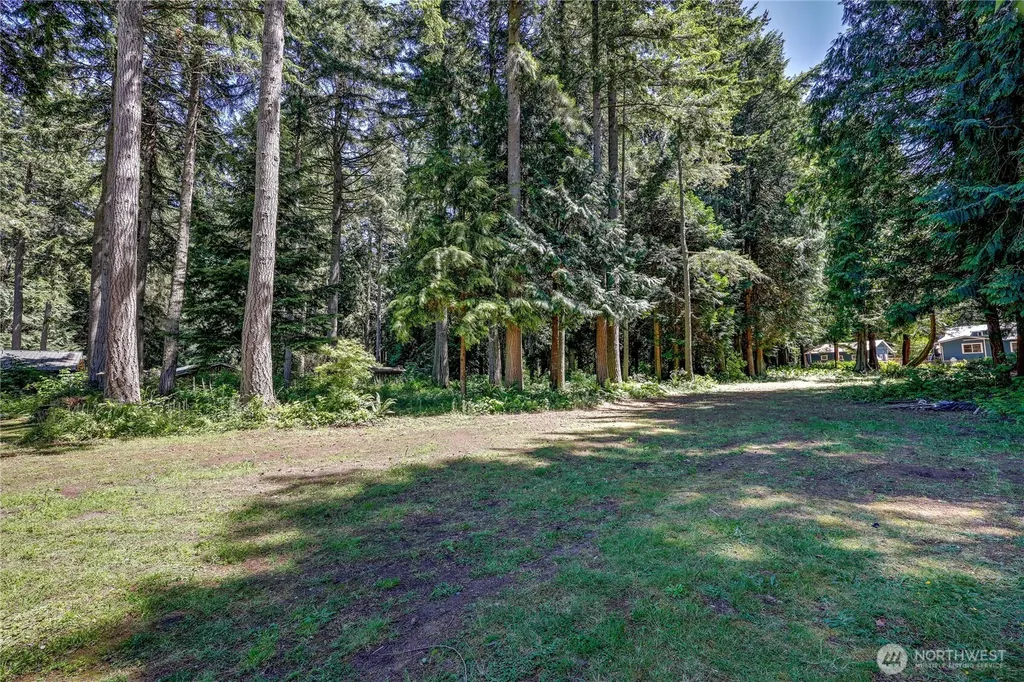 1490 NE Hudson Ave Avenue Poulsbo WA 98370