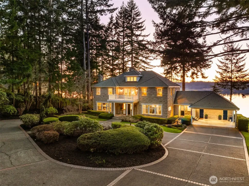 6947 Cooper Point Road NW Olympia WA 98502