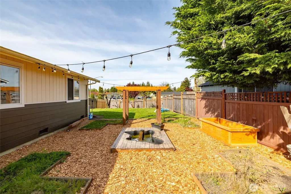 1405 S 27th Street Mount Vernon WA 98274