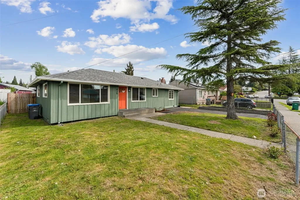 928 Dibb Street Bremerton WA 98310