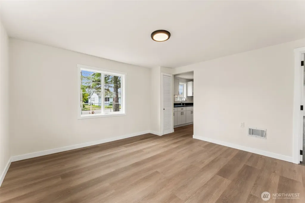 928 Dibb Street Bremerton WA 98310