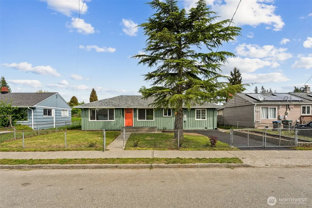 928 Dibb Street Bremerton WA 98310