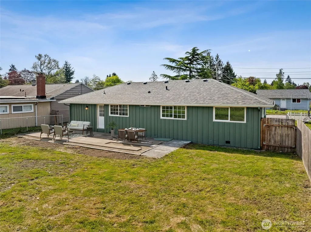 928 Dibb Street Bremerton WA 98310