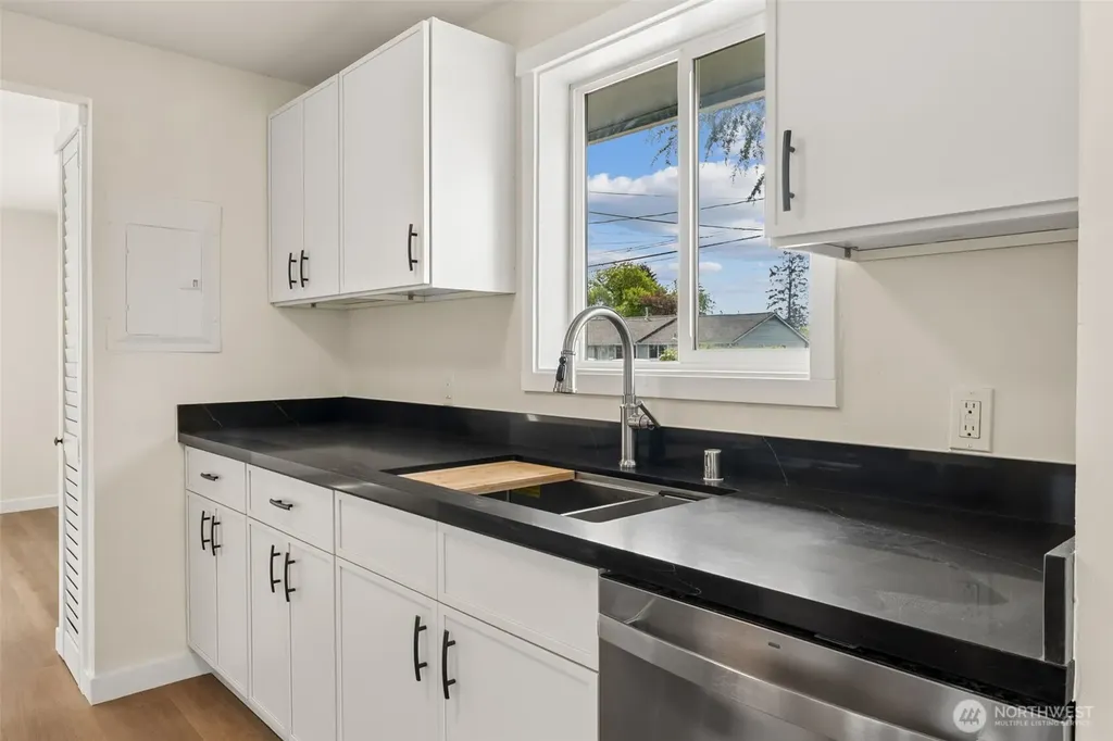 928 Dibb Street Bremerton WA 98310