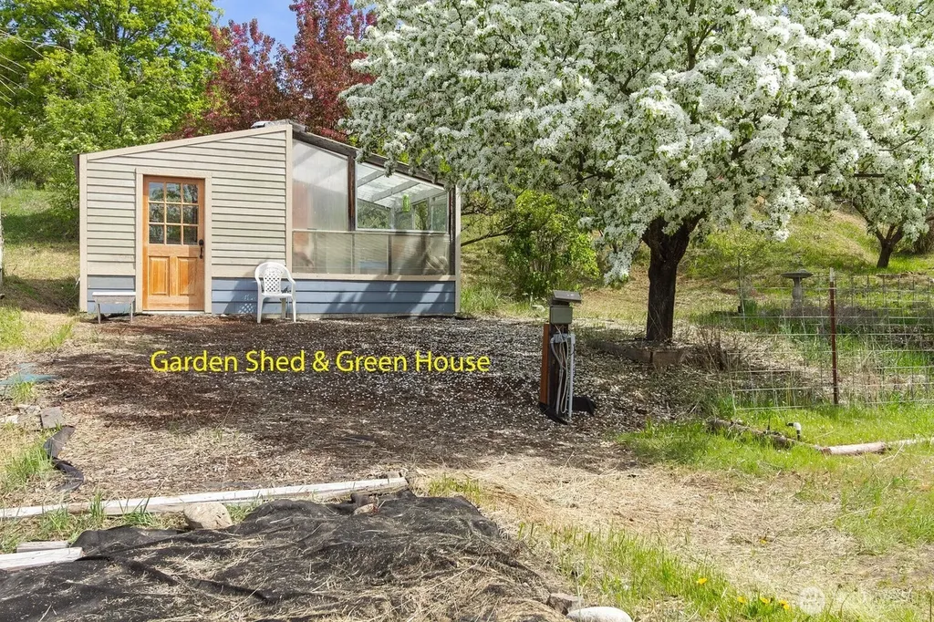 493 Mumau Road Colville WA 99114