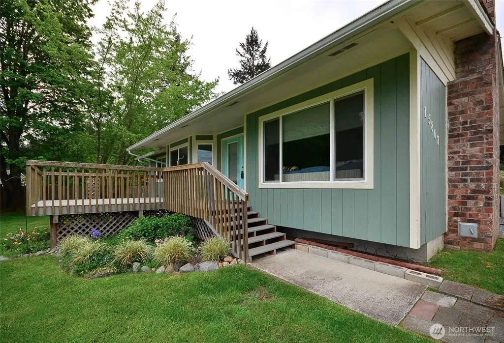 15807 Lawrence Place SE Yelm WA 98597