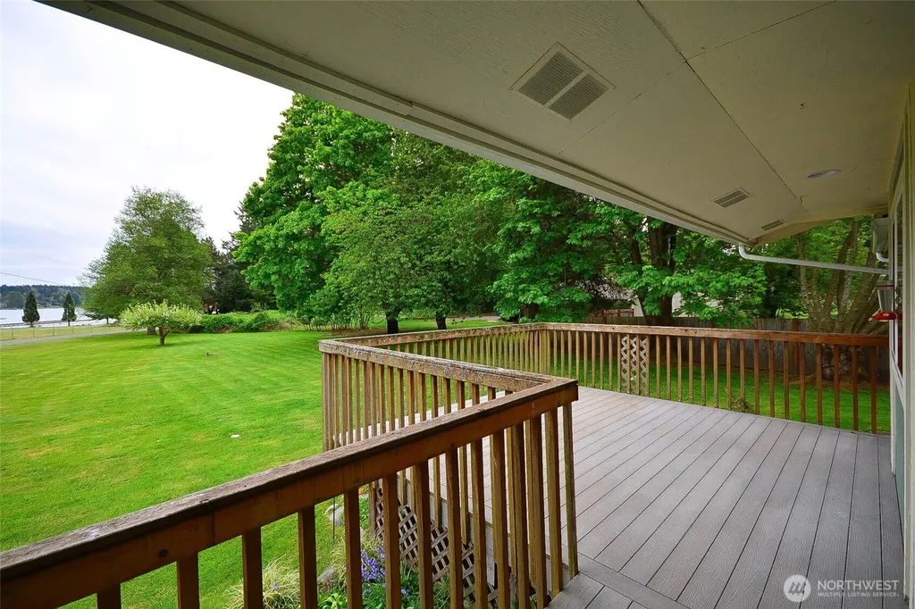 15807 Lawrence Place SE Yelm WA 98597