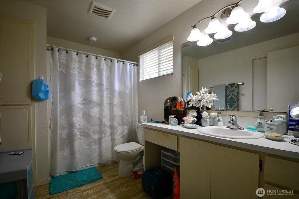 15807 Lawrence Place SE Yelm WA 98597