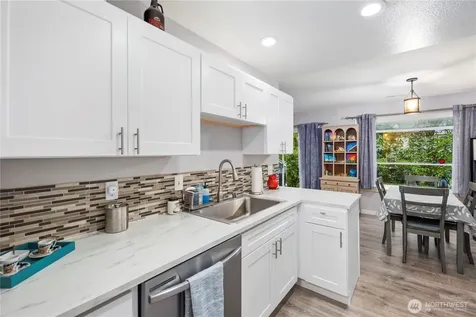4118 212th Street SW Mountlake Terrace WA 98043