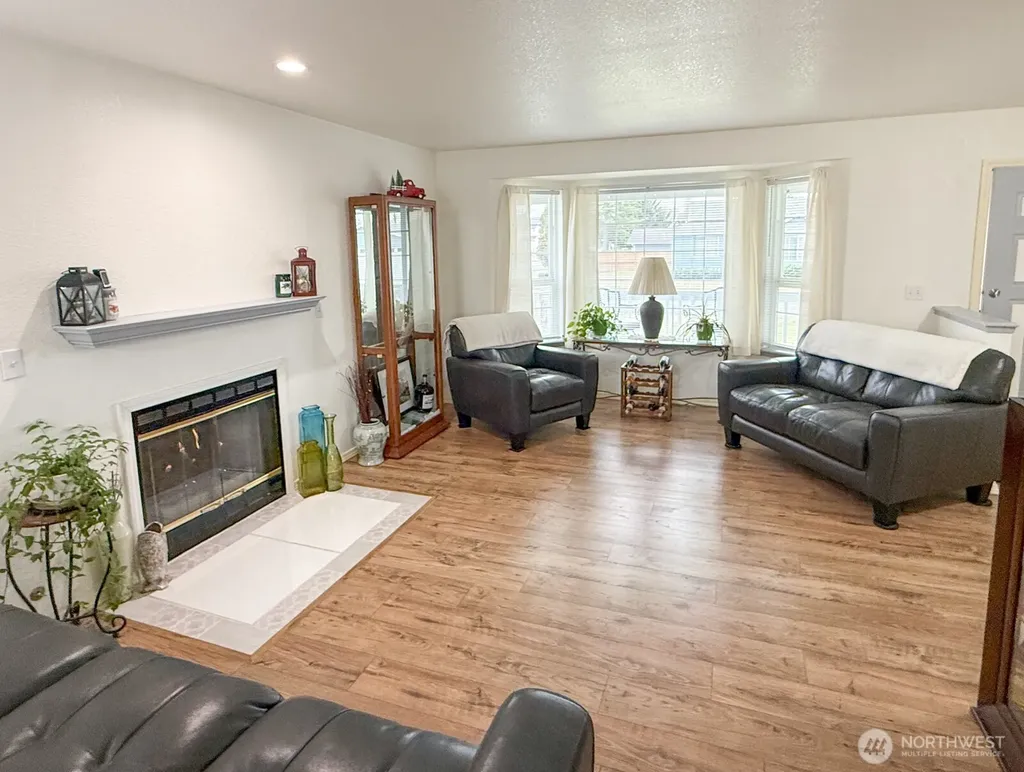 823 SW 21st Street Chehalis WA 98532
