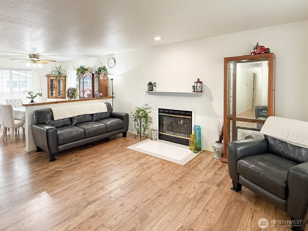 823 SW 21st Street Chehalis WA 98532