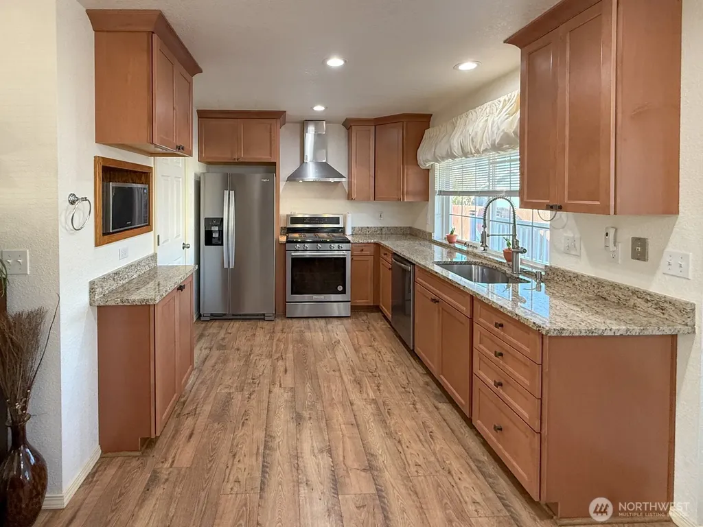 823 SW 21st Street Chehalis WA 98532