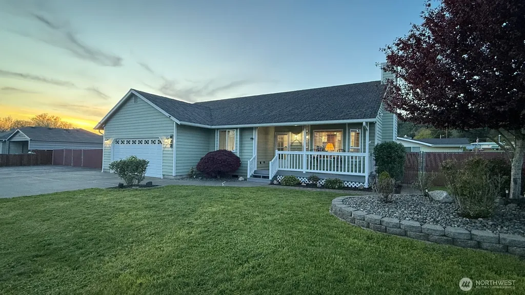 823 SW 21st Street Chehalis WA 98532