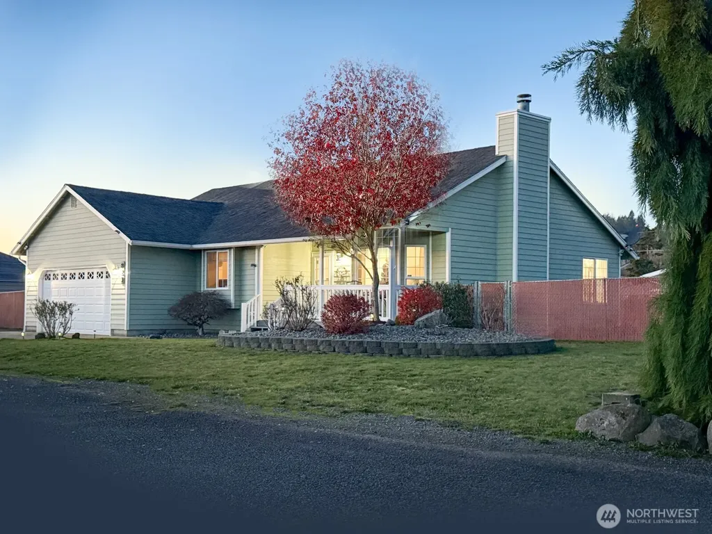 823 SW 21st Street Chehalis WA 98532