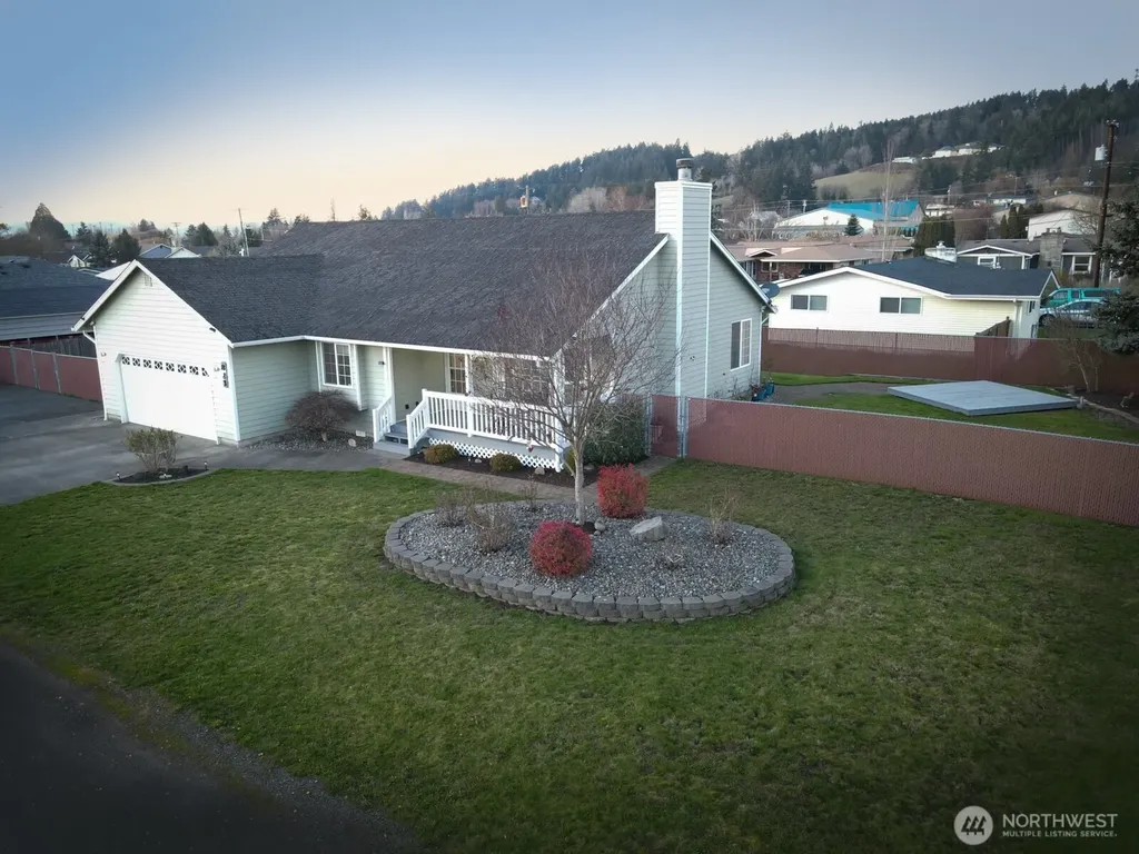 823 SW 21st Street Chehalis WA 98532