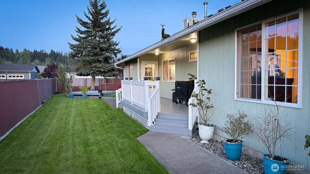 823 SW 21st Street Chehalis WA 98532
