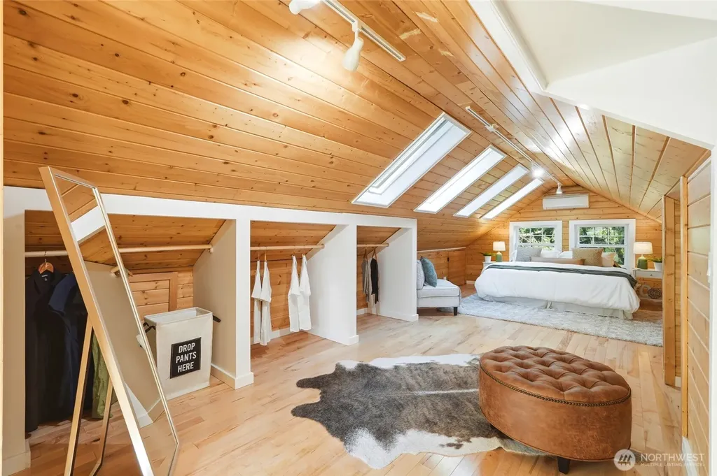 24305 90th Avenue W Edmonds WA 98026