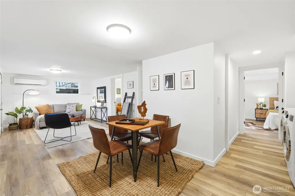24305 90th Avenue W Edmonds WA 98026