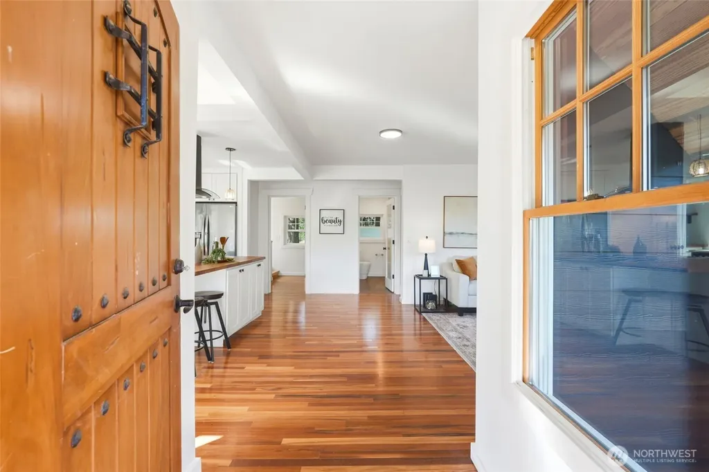 24305 90th Avenue W Edmonds WA 98026