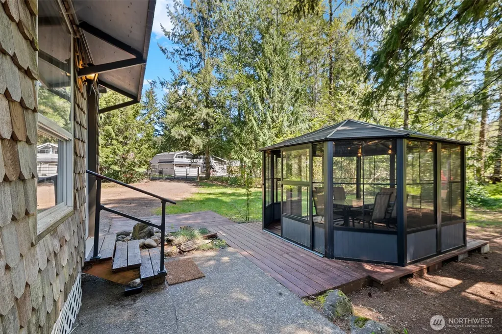 211 N Mount Christie Drive Hoodsport WA 98548