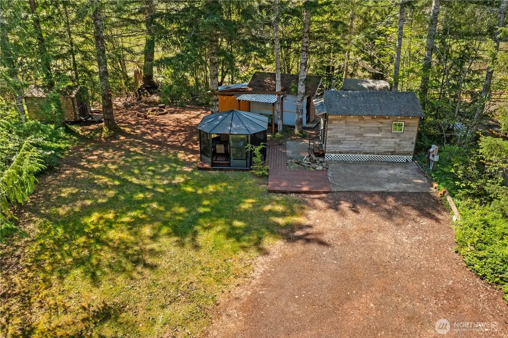 211 N Mount Christie Drive Hoodsport WA 98548