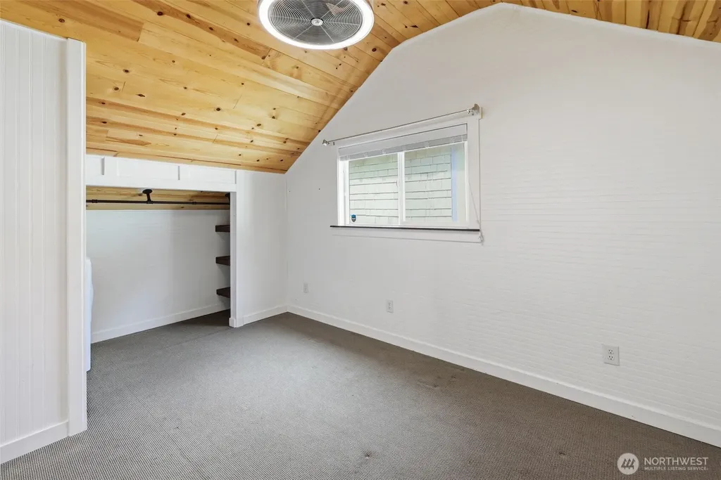 1006 Arnold Avenue E Port Orchard WA 98366