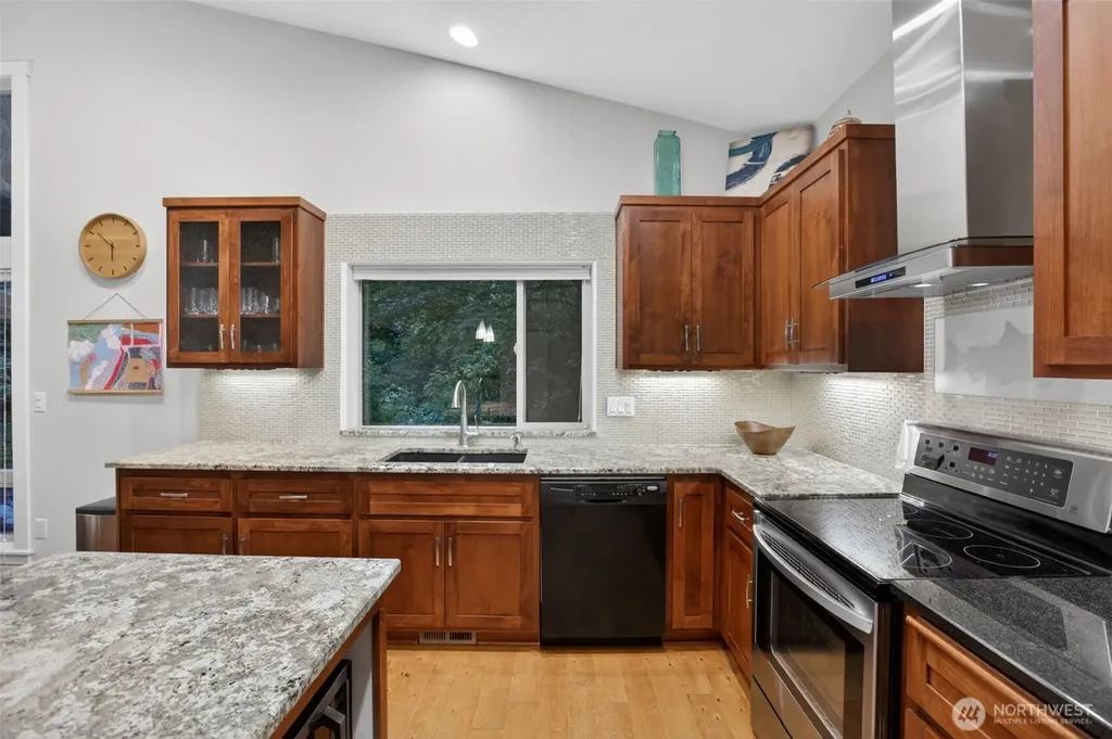282 River Glen Road Washougal WA 98671