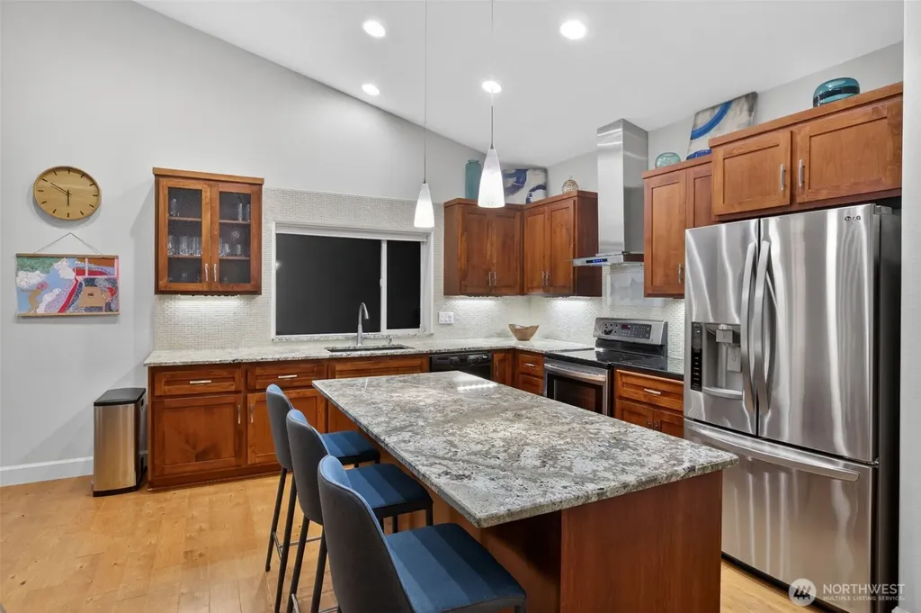282 River Glen Road Washougal WA 98671