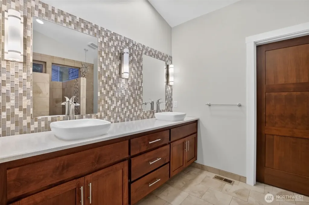 282 River Glen Road Washougal WA 98671