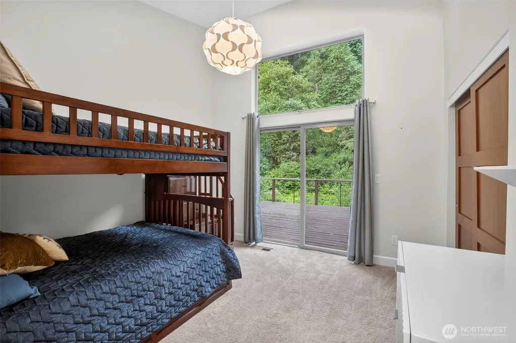 282 River Glen Road Washougal WA 98671