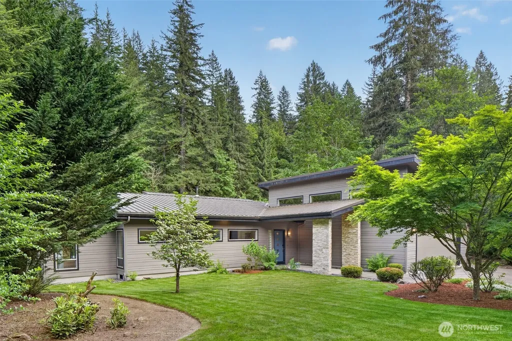 282 River Glen Road Washougal WA 98671