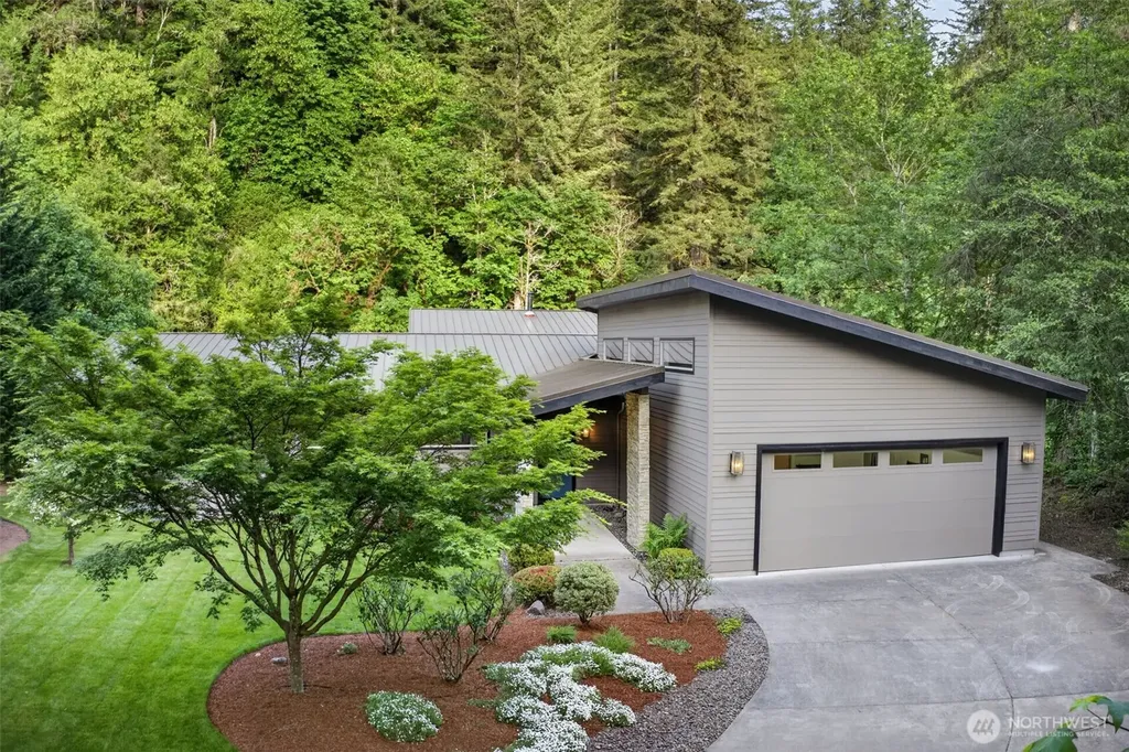 282 River Glen Road Washougal WA 98671