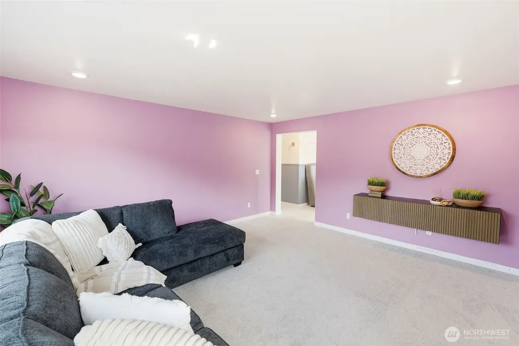 5536 Kinross Road SW Port Orchard WA 98367