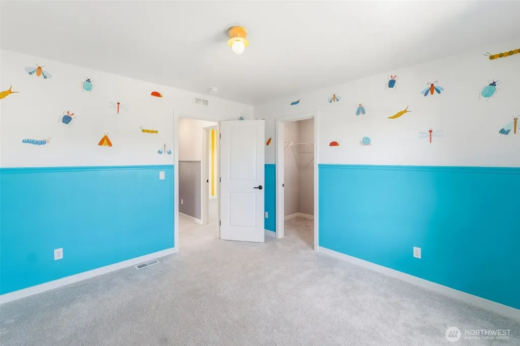 5536 Kinross Road SW Port Orchard WA 98367