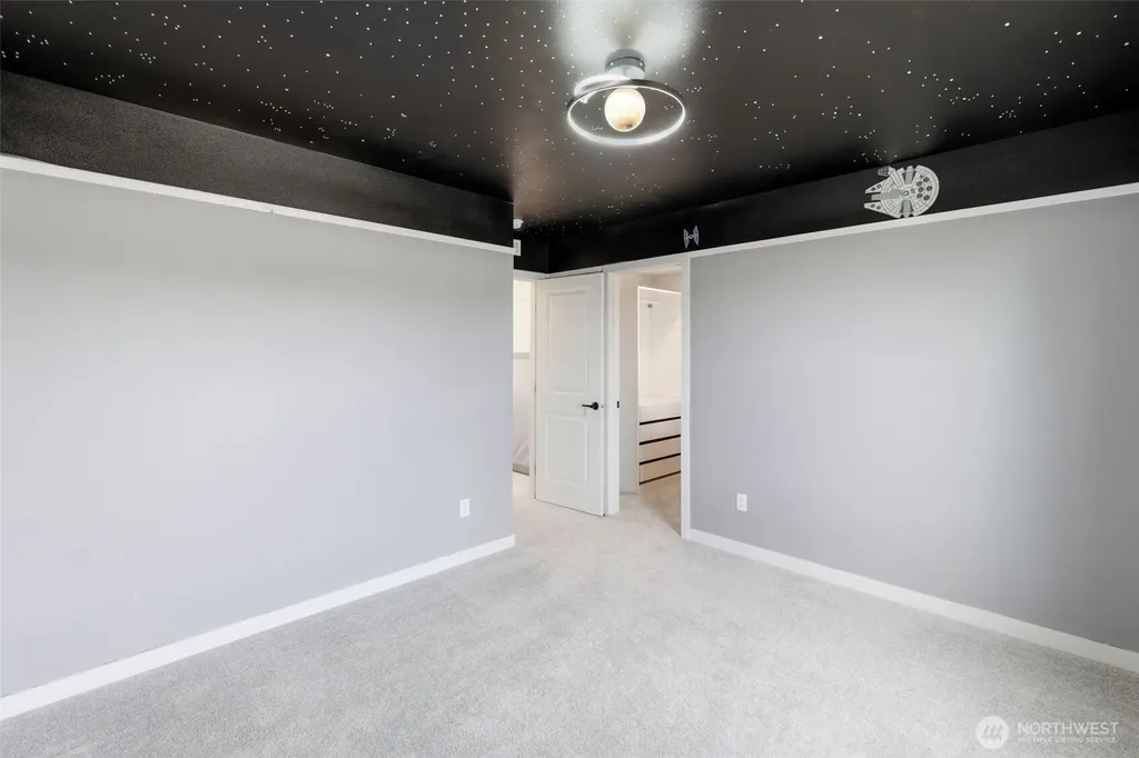 5536 Kinross Road SW Port Orchard WA 98367