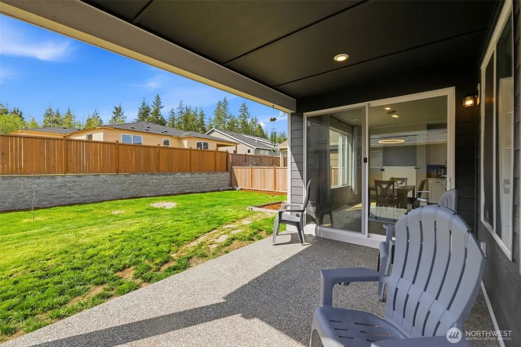 5536 Kinross Road SW Port Orchard WA 98367