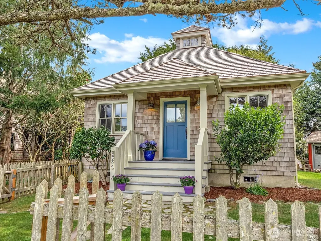 34204 Territory Road Oysterville WA 98641