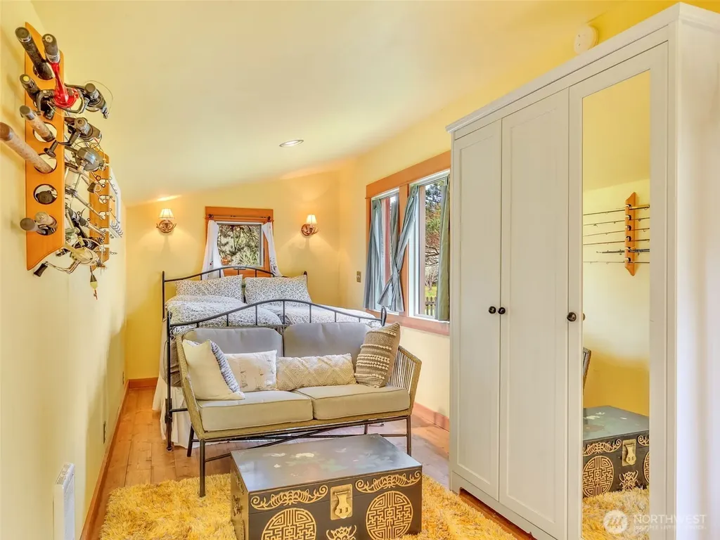 34204 Territory Road Oysterville WA 98641