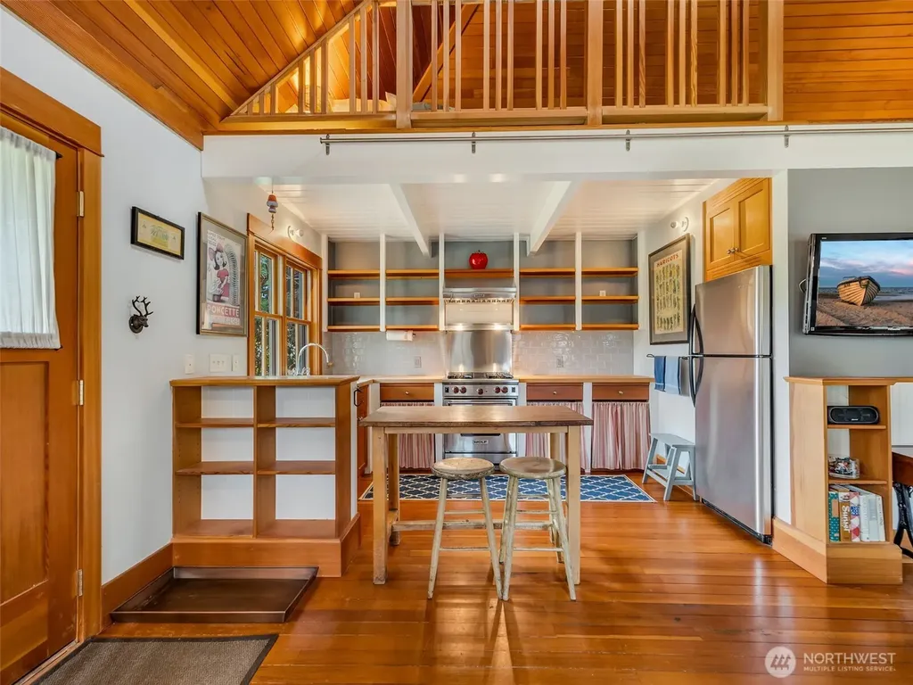 34204 Territory Road Oysterville WA 98641