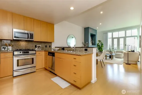 17 W Mercer Street Seattle WA 98119